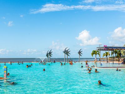Shallow water facilities, Cairns Lagoon pool