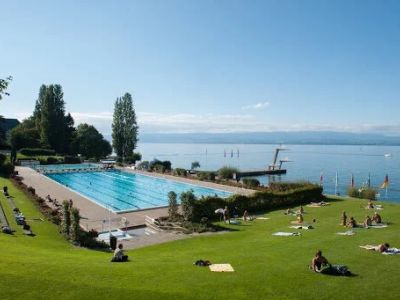 Outdoor recreation pool, Leisure Centre of Évian-les-Bains, Lake Geneva